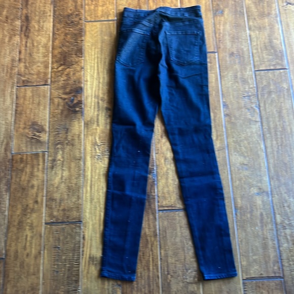 J Brand High Waisted Jeans - Picture 6 of 6